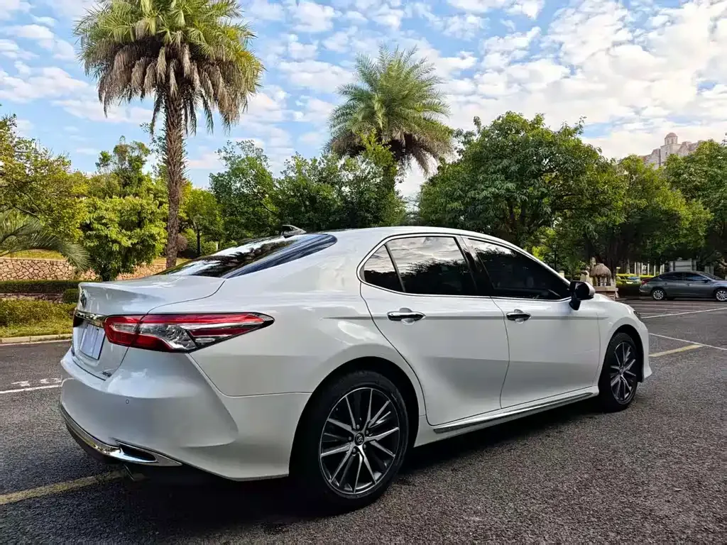 Toyota Camry 2023 из CN, фото 7
