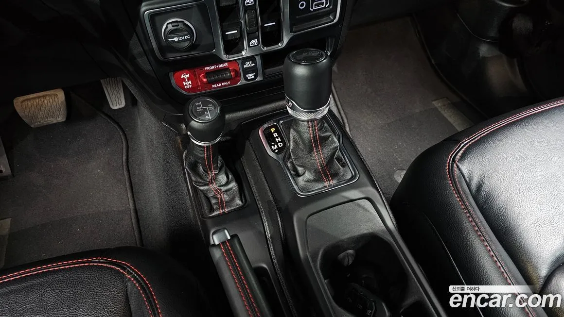 Jeep Wrangler 2023 из KR, фото 9