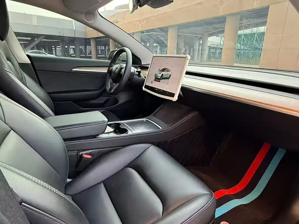 Tesla Model 3 2023 из CN, фото 7