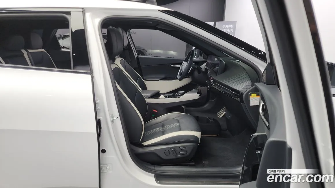Kia EV6 2023 из KR, фото 10