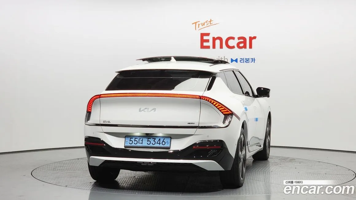 Kia EV6 2023 из KR, фото 4