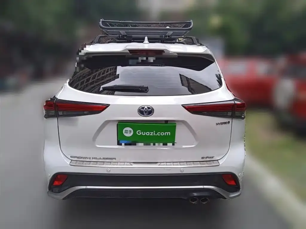Toyota Crown Kluger 2022 из CN, фото 6