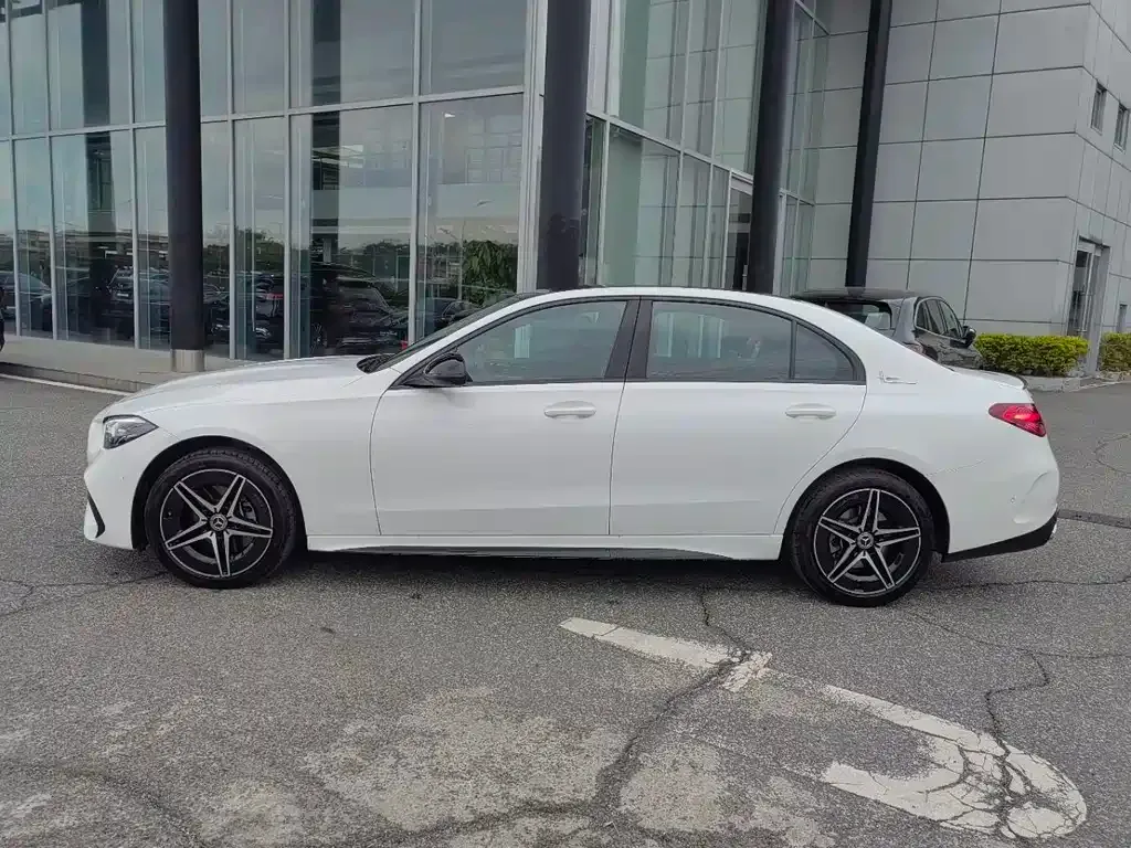 Mercedes-Benz C-Class 2024 из CN, фото 2
