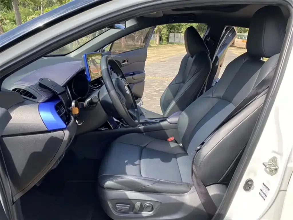 Toyota C-HR 2021 из CN, фото 8