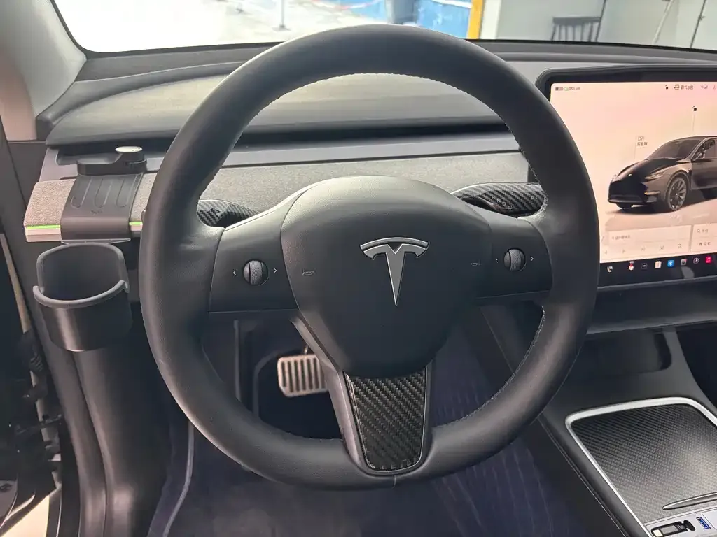 Tesla Model Y 2023 из CN, фото 9