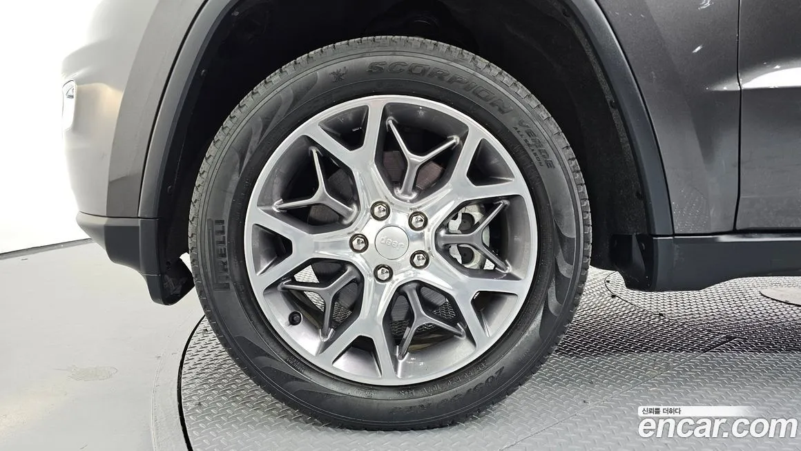 Jeep Cherokee 2021 из KR, фото 5