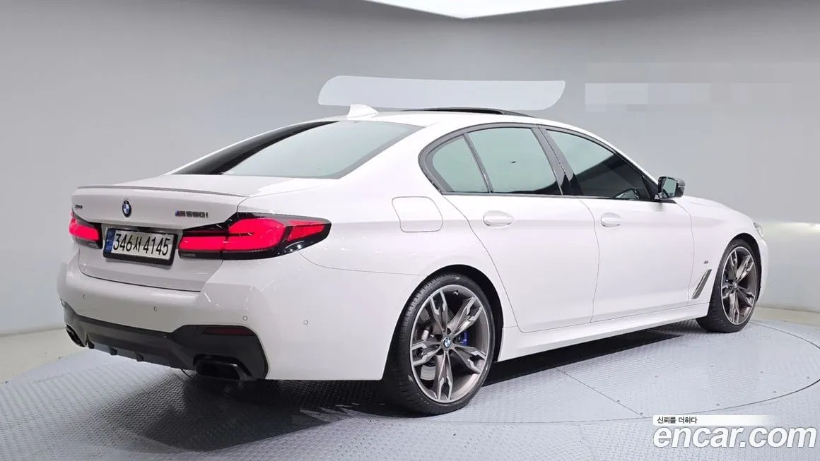BMW 5-Series 2021 из KR, фото 2
