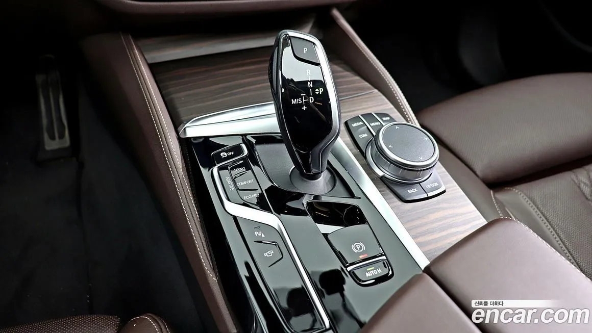 BMW 5-Series 2021 из KR, фото 9