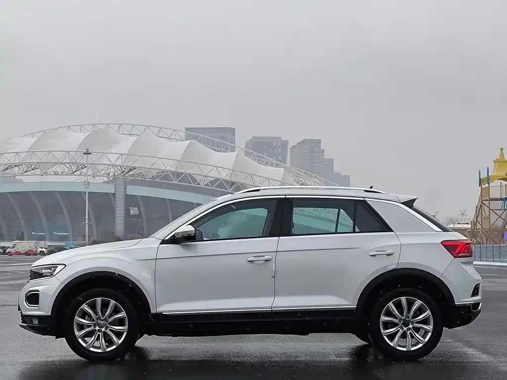 Volkswagen T-Roc 2022 из CN, фото 9