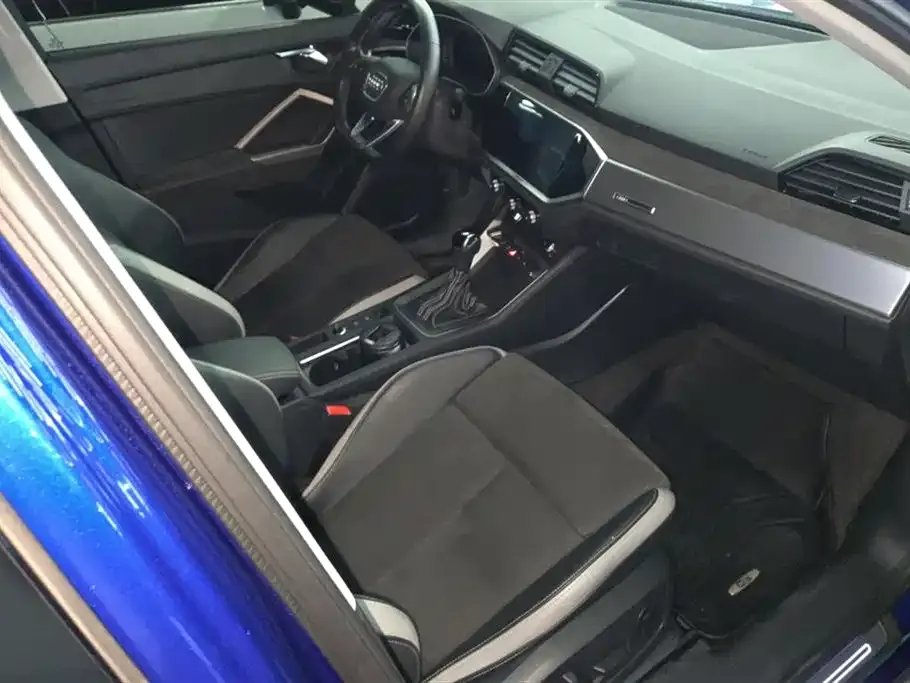 Audi Q3 2021 из CN, фото 8
