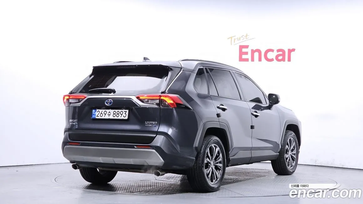 Toyota RAV4 2022 из KR, фото 2