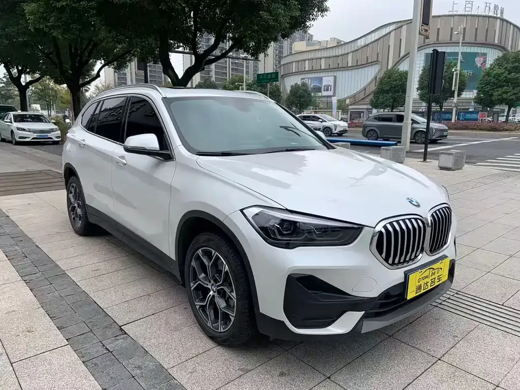 BMW X1 — фото 3