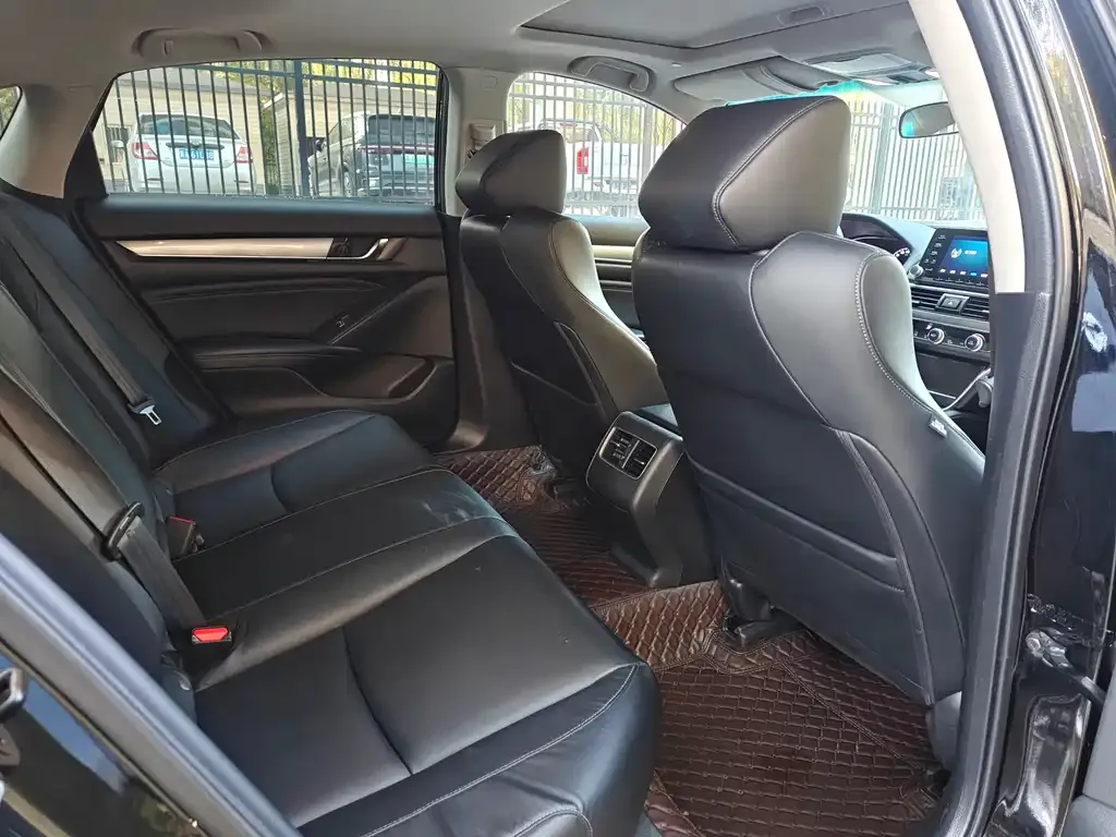 Honda Accord 2021 из CN, фото 10