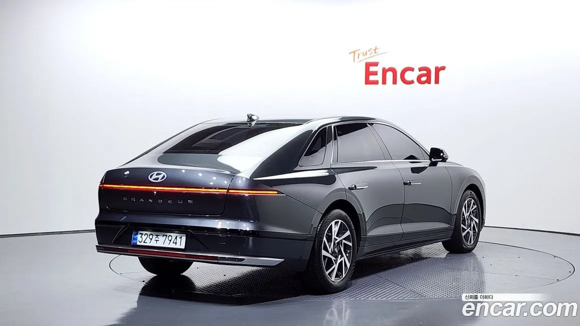 Hyundai Grandeur 2023 из KR, фото 2