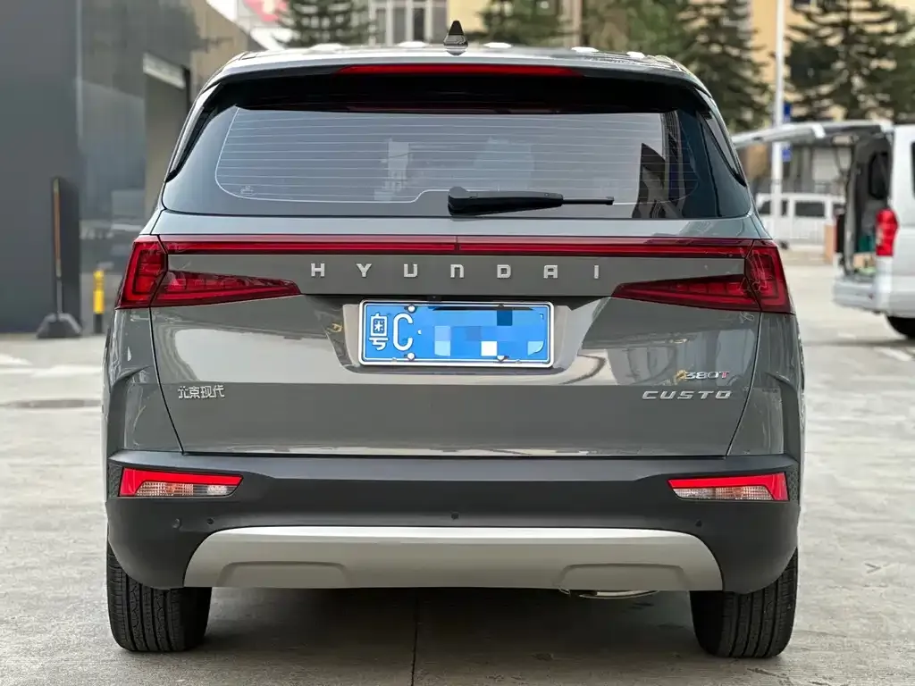 Hyundai Custo — фото 6