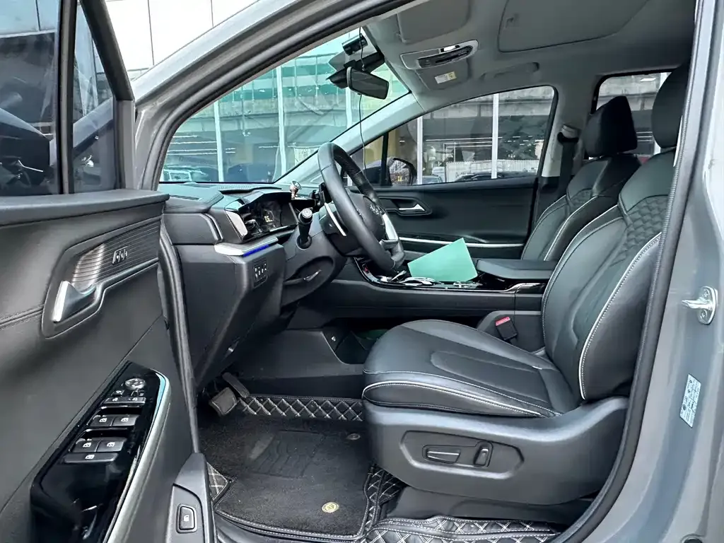 Hyundai Custo — фото 9