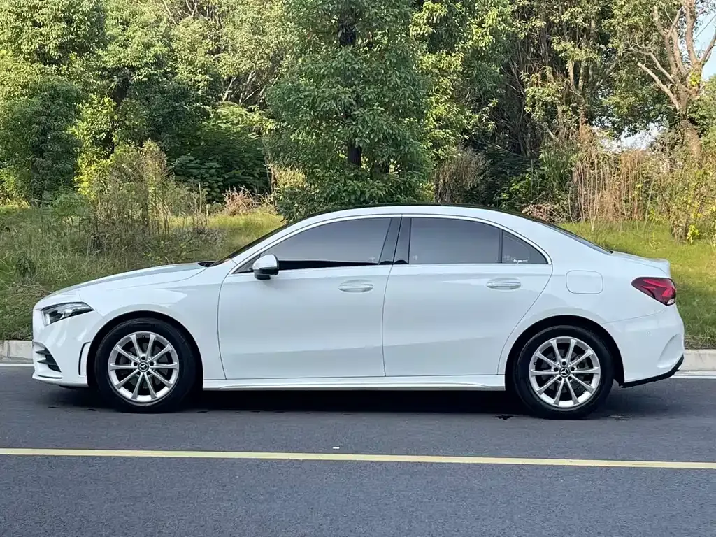 Mercedes-Benz A-Class 2021 из CN, фото 7