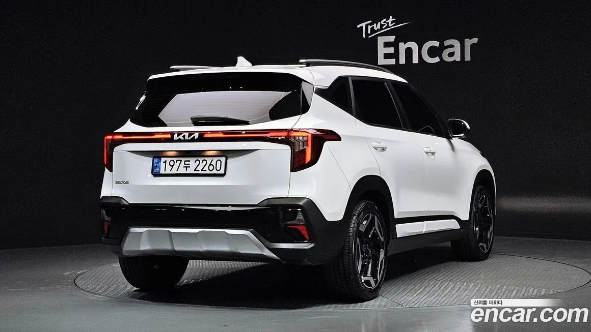 Kia Seltos 2023 из KR, фото 2
