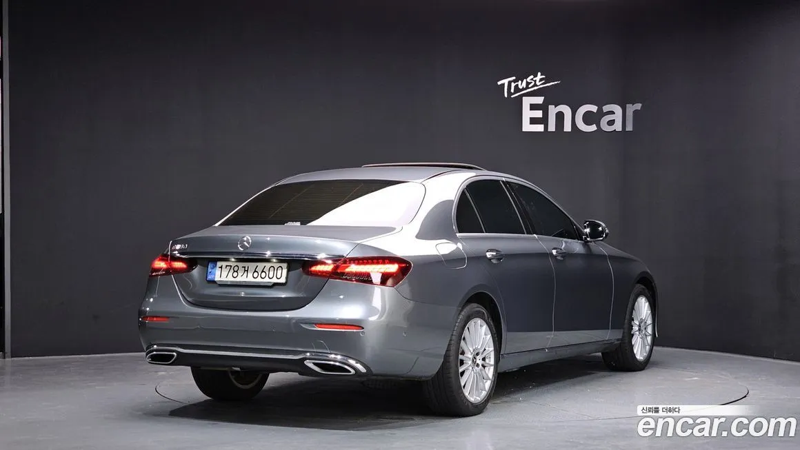 Mercedes-Benz E-Class 2022 из KR, фото 2