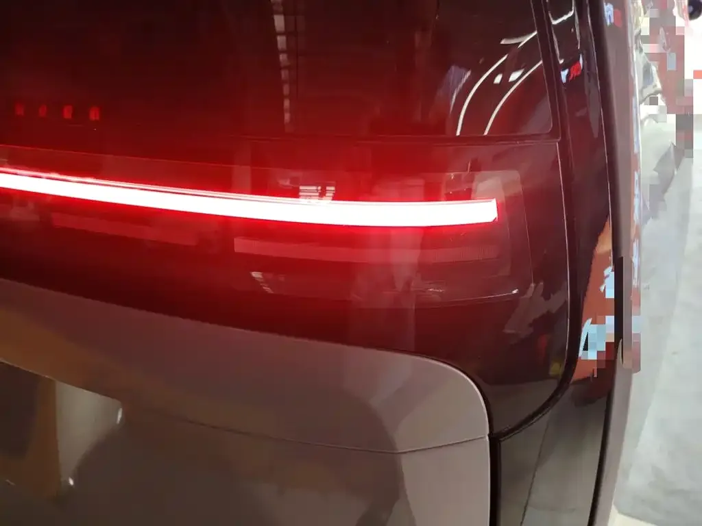 Li Auto MEGA 2024 из CN, фото 8