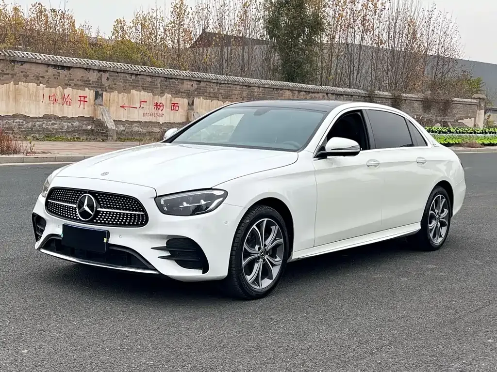 Mercedes-Benz E-Class 2023 из CN, фото 1