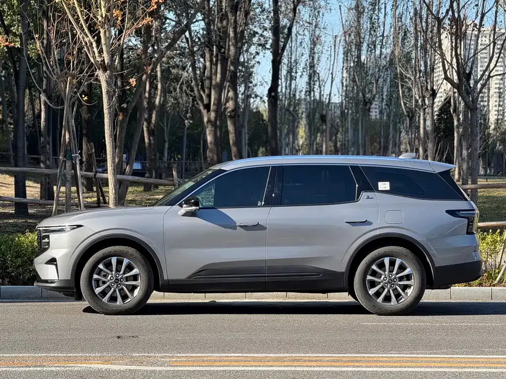 Ford Edge 2025 из CN, фото 3