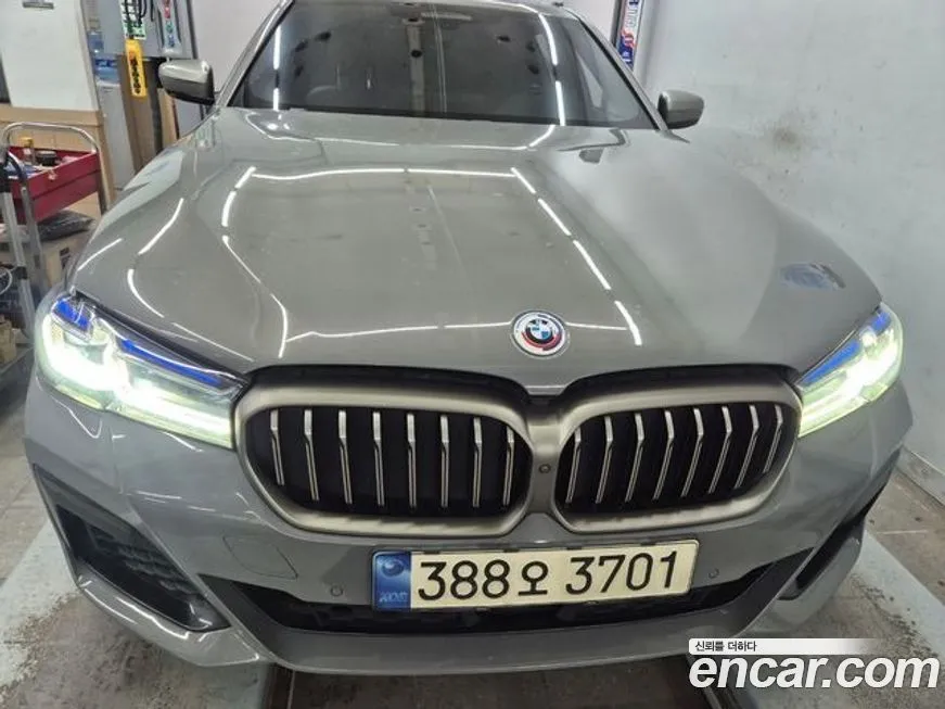 BMW 5-Series 2022 из KR, фото 1