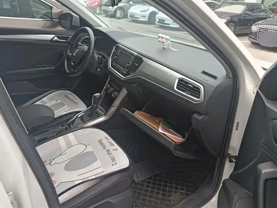 Volkswagen T-Roc 2021 из CN, фото 8