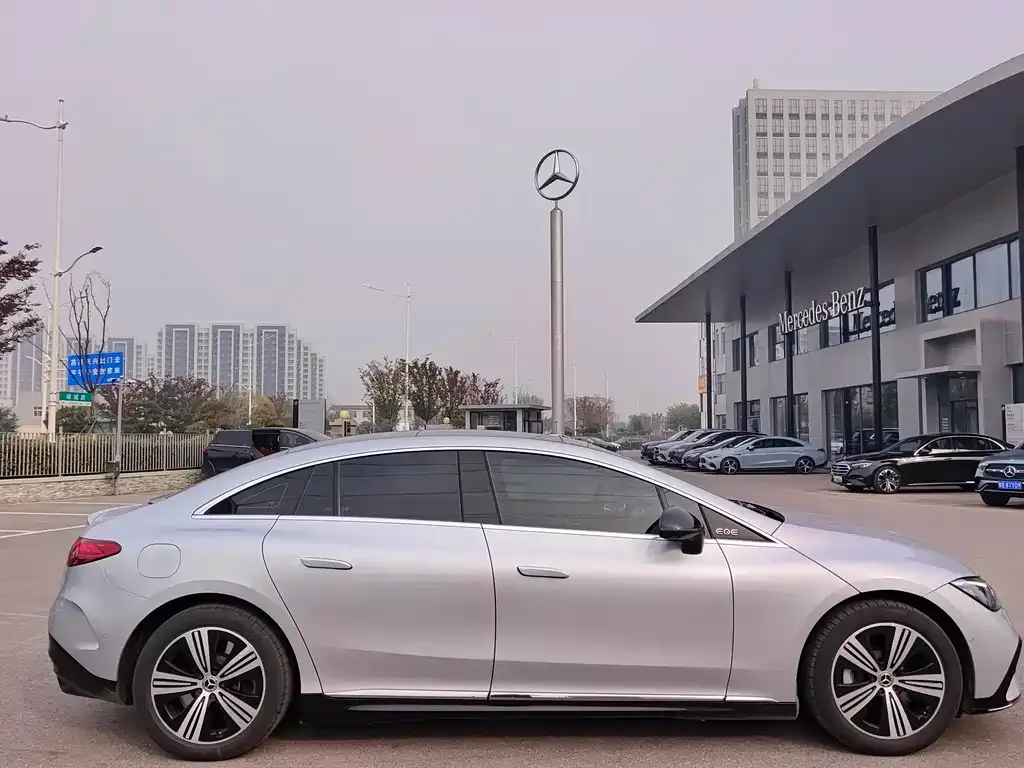 Mercedes-Benz EQE 2023 из CN, фото 3