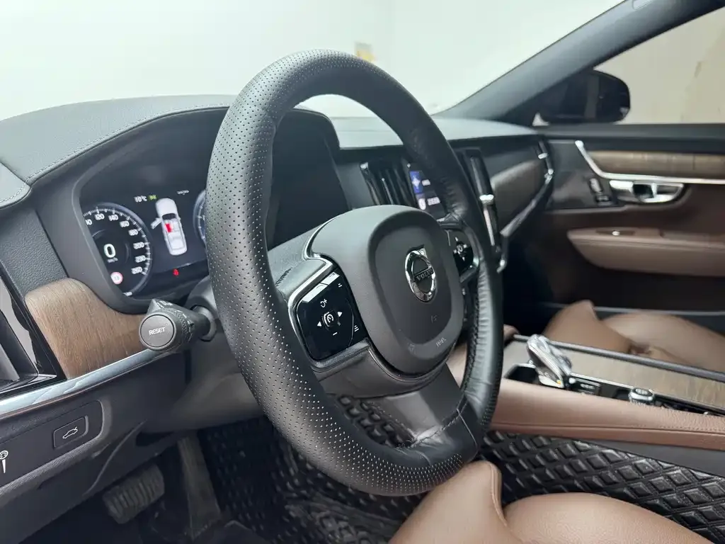 Volvo S90 2021 из CN, фото 6