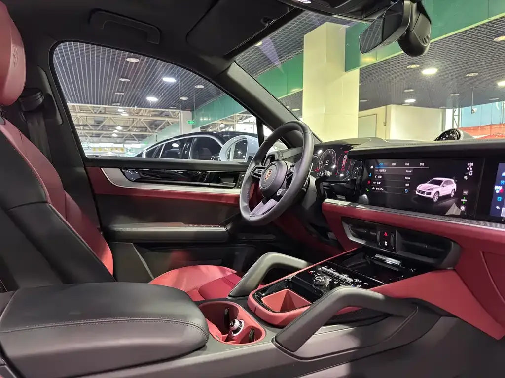 Porsche Cayenne 2025 из CN, фото 10