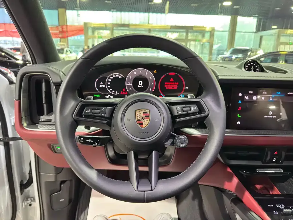 Porsche Cayenne 2025 из CN, фото 5