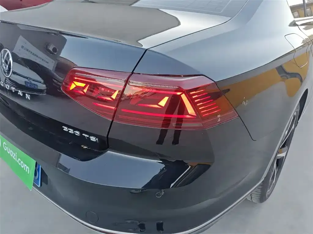 Volkswagen Magotan 2023 из CN, фото 8
