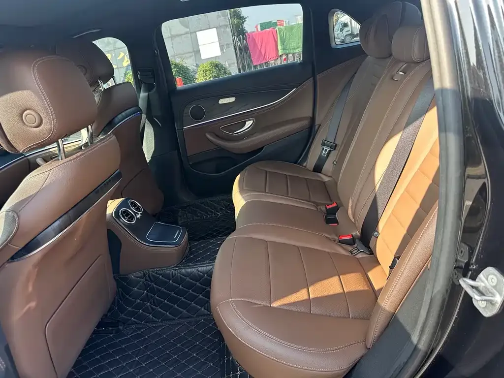 Mercedes-Benz E-Class 2022 из CN, фото 8