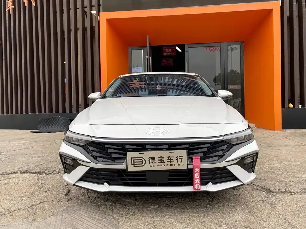 Hyundai Elantra 2024 из CN, фото 2