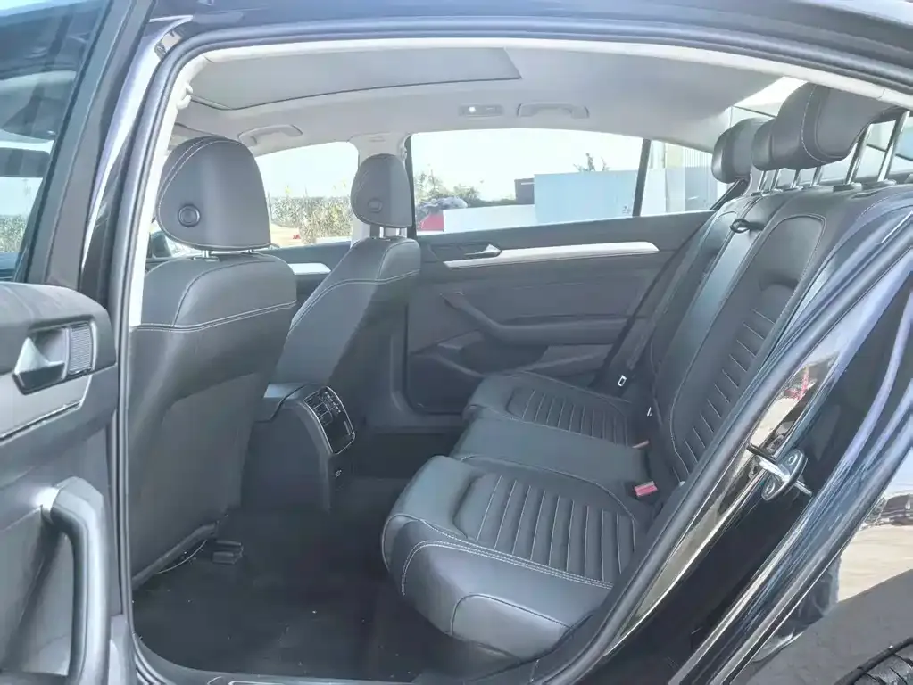 Volkswagen Magotan 2021 из CN, фото 8