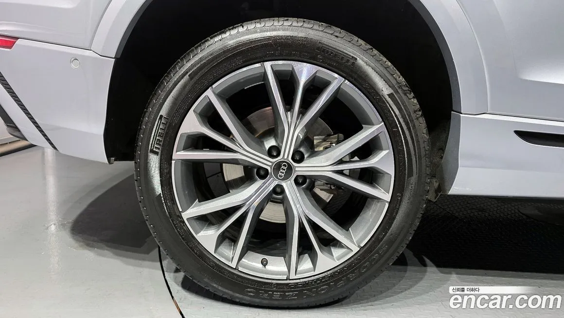 Audi Q8 2022 из KR, фото 5