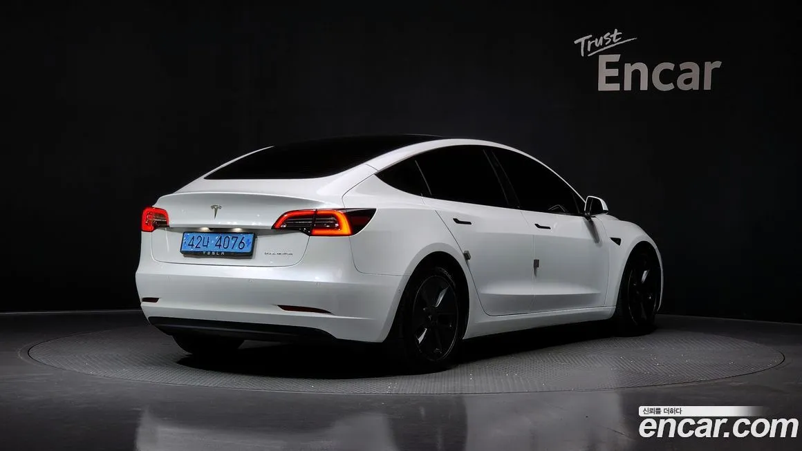 Tesla Model 3 2022 из KR, фото 2