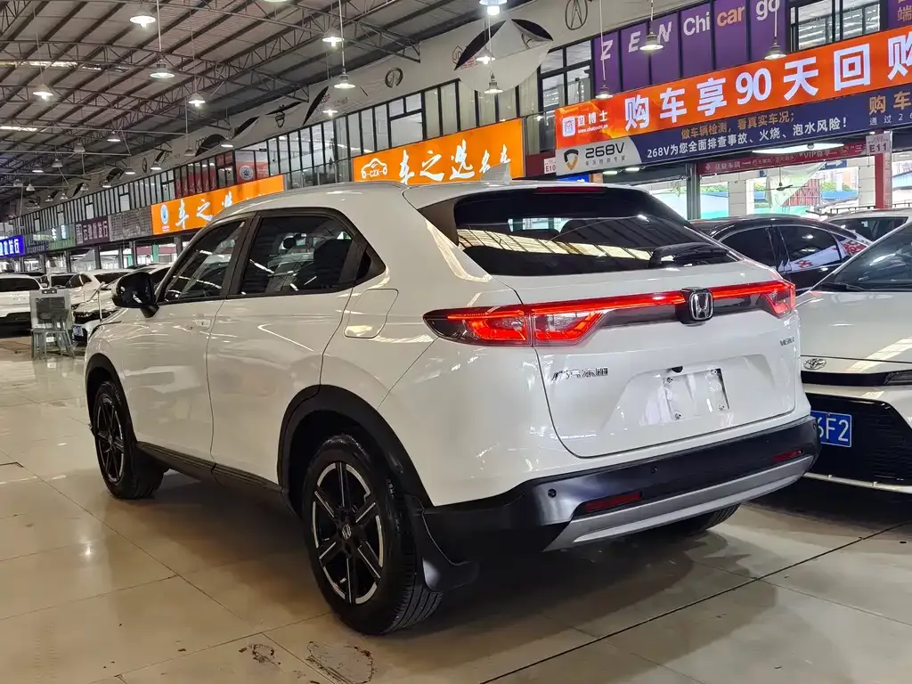 Honda Vezel 2023 из CN, фото 4
