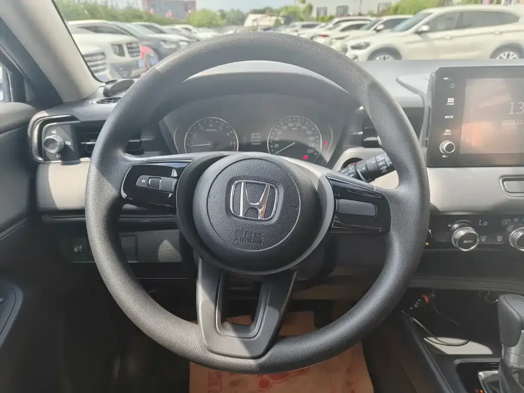 Honda Vezel 2023 из CN, фото 9