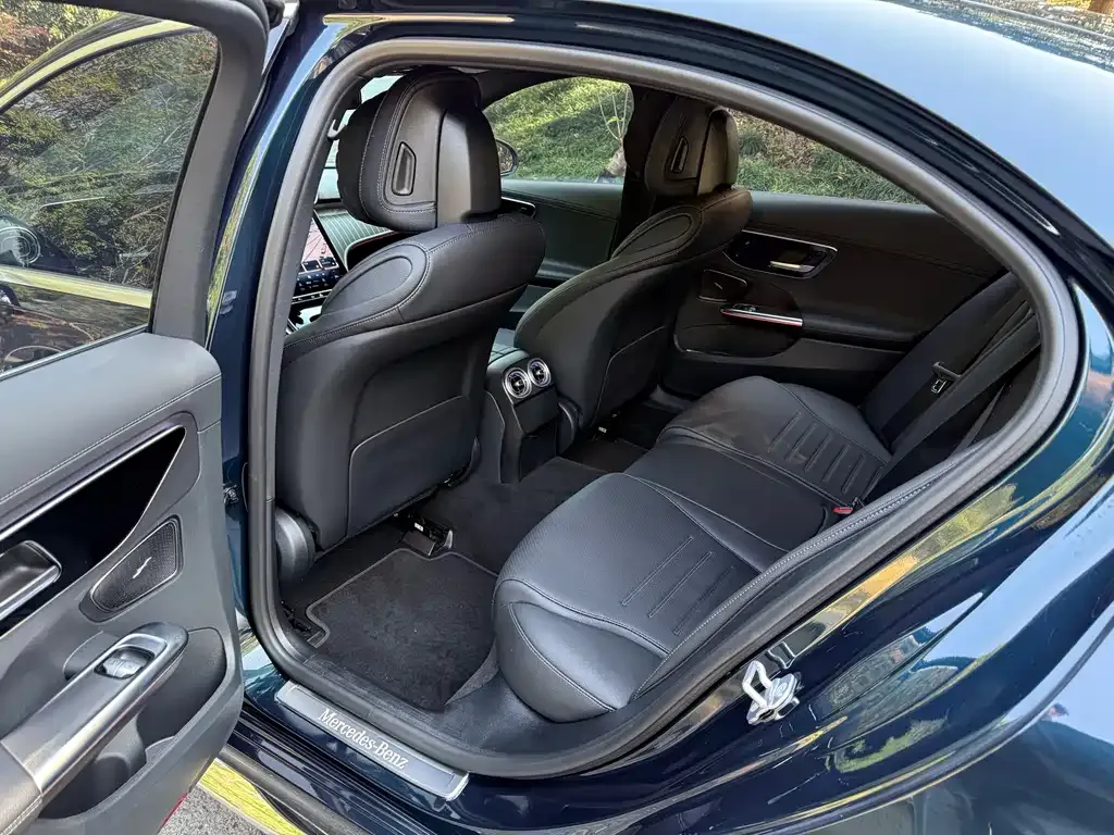 Mercedes-Benz C-Class 2024 из CN, фото 3