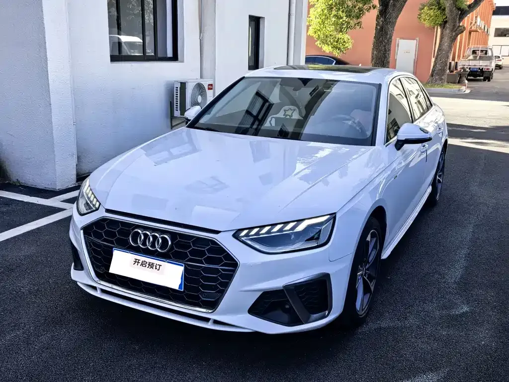 Audi A4L 2021 из CN, фото 2