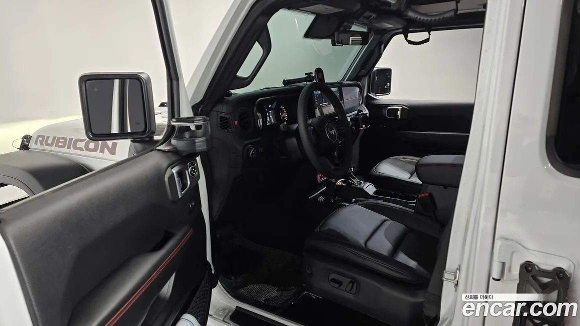Jeep Wrangler — фото 10