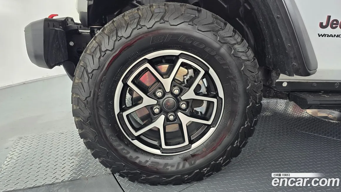 Jeep Wrangler — фото 5