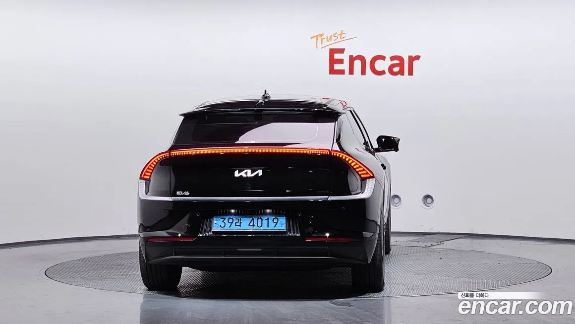 Kia EV6 2023 из KR, фото 4