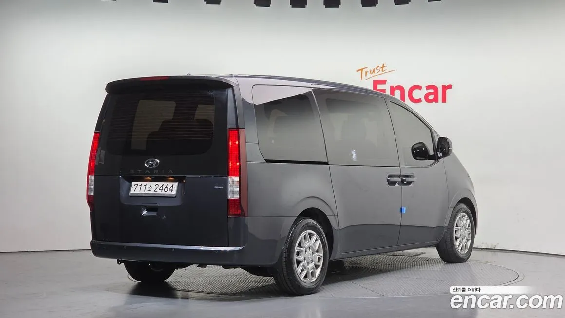 Hyundai Staria 2022 из KR, фото 2
