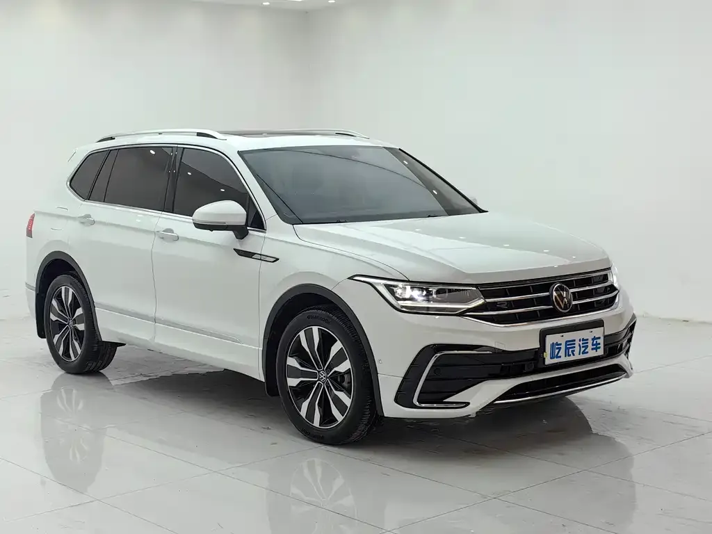 Volkswagen Tiguan L 2024 из CN, фото 3