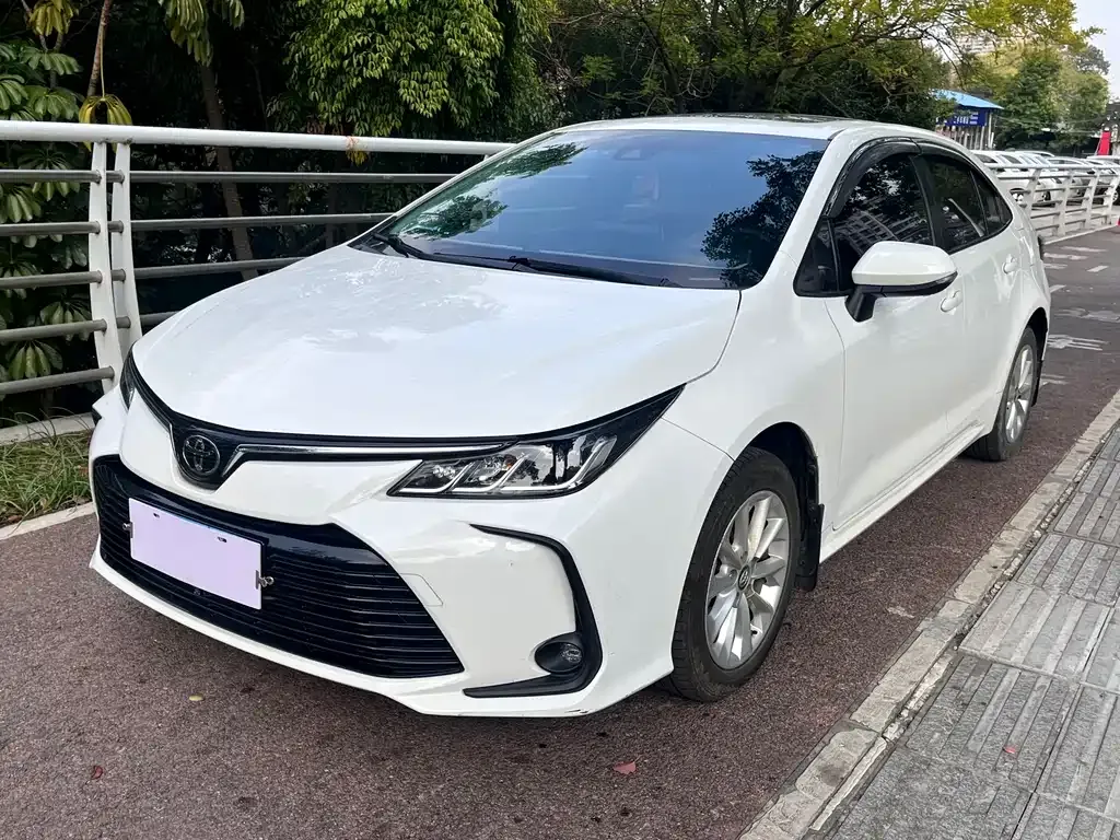 Toyota Corolla 2021 из CN, фото 1