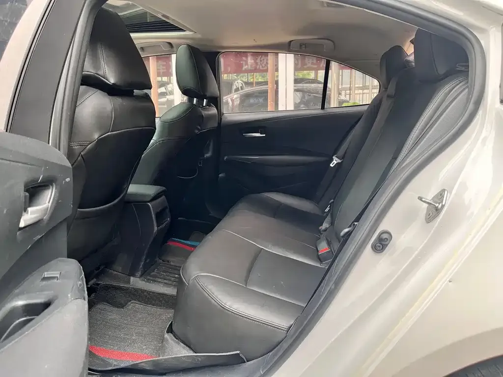 Toyota Corolla 2021 из CN, фото 6