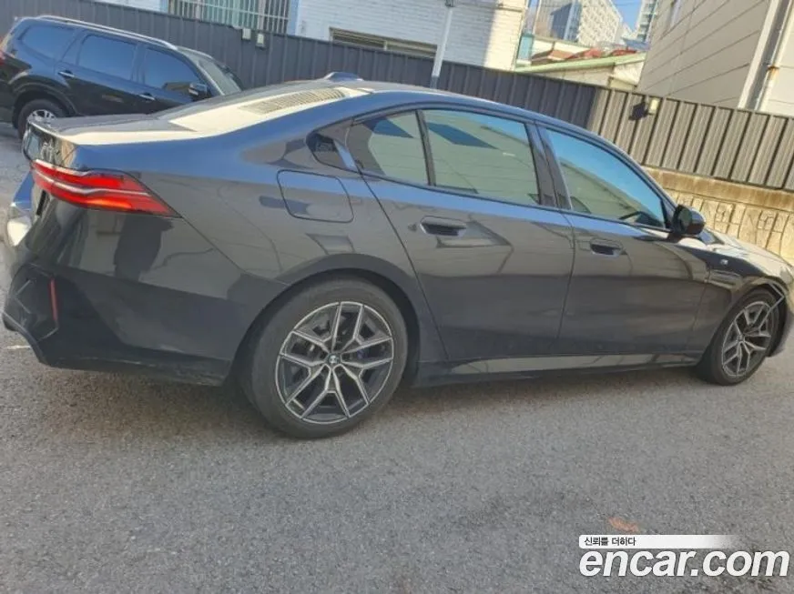 [object Object] 5-Series 2024 из KR, фото 3